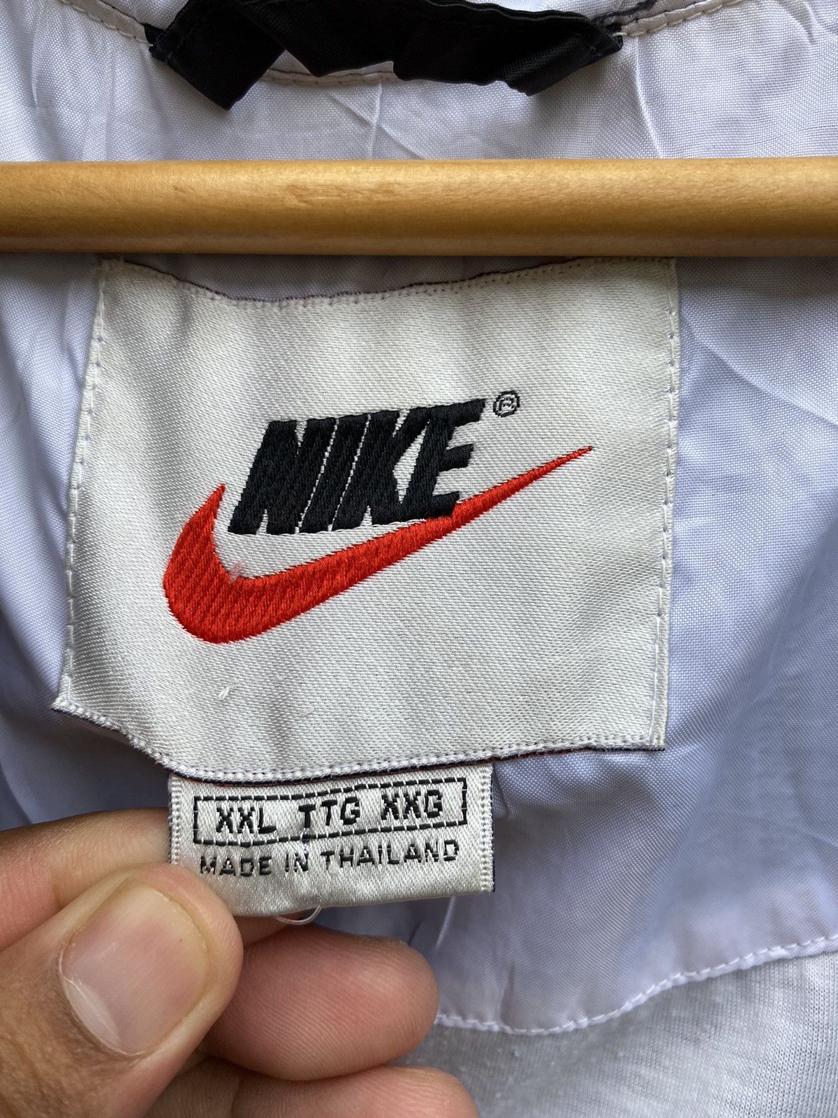 Nike × Vintage Vintage Nike windbraker big logo shirt Size US XXL / EU 58 / 5 - 7 Thumbnail