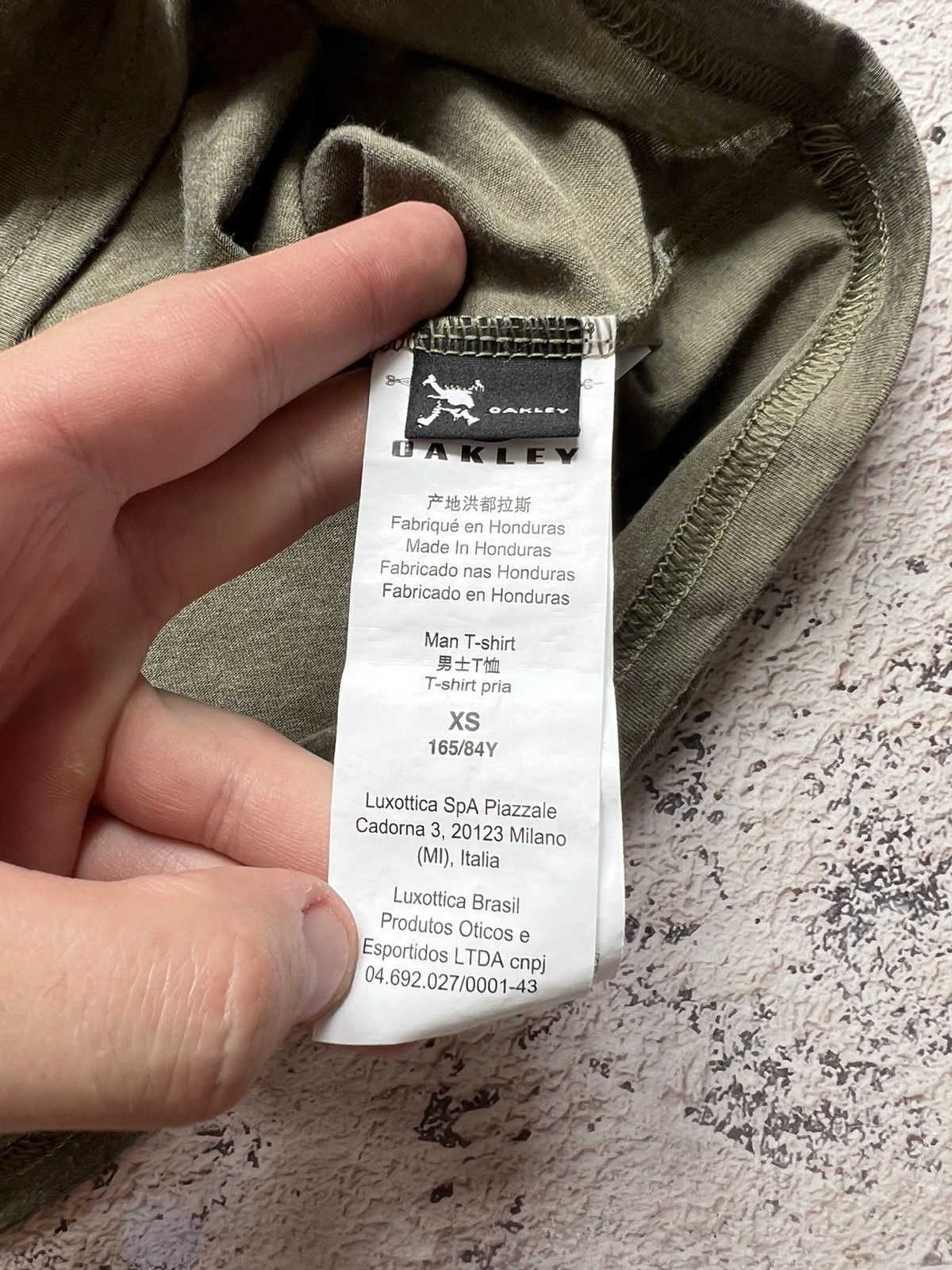 Oakley × Vintage Oakley vintage khaki t shirts Size US S / EU 44-46 / 1 - 5 Thumbnail