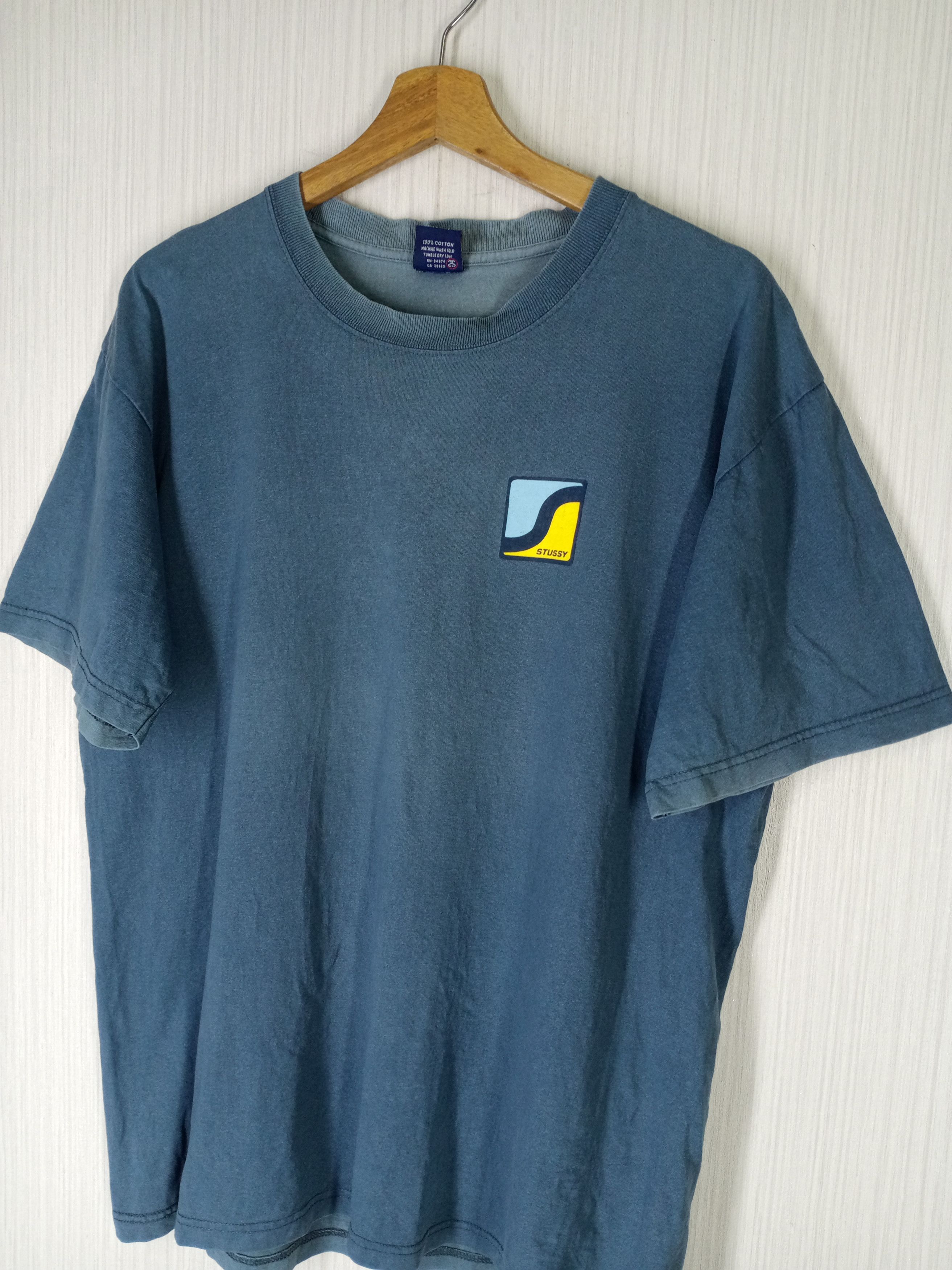 Stussy Rare Vintage 90s Stussy Big Logo Sun Faded Tshirt Size US L / EU 52-54 / 3 - 3 Thumbnail