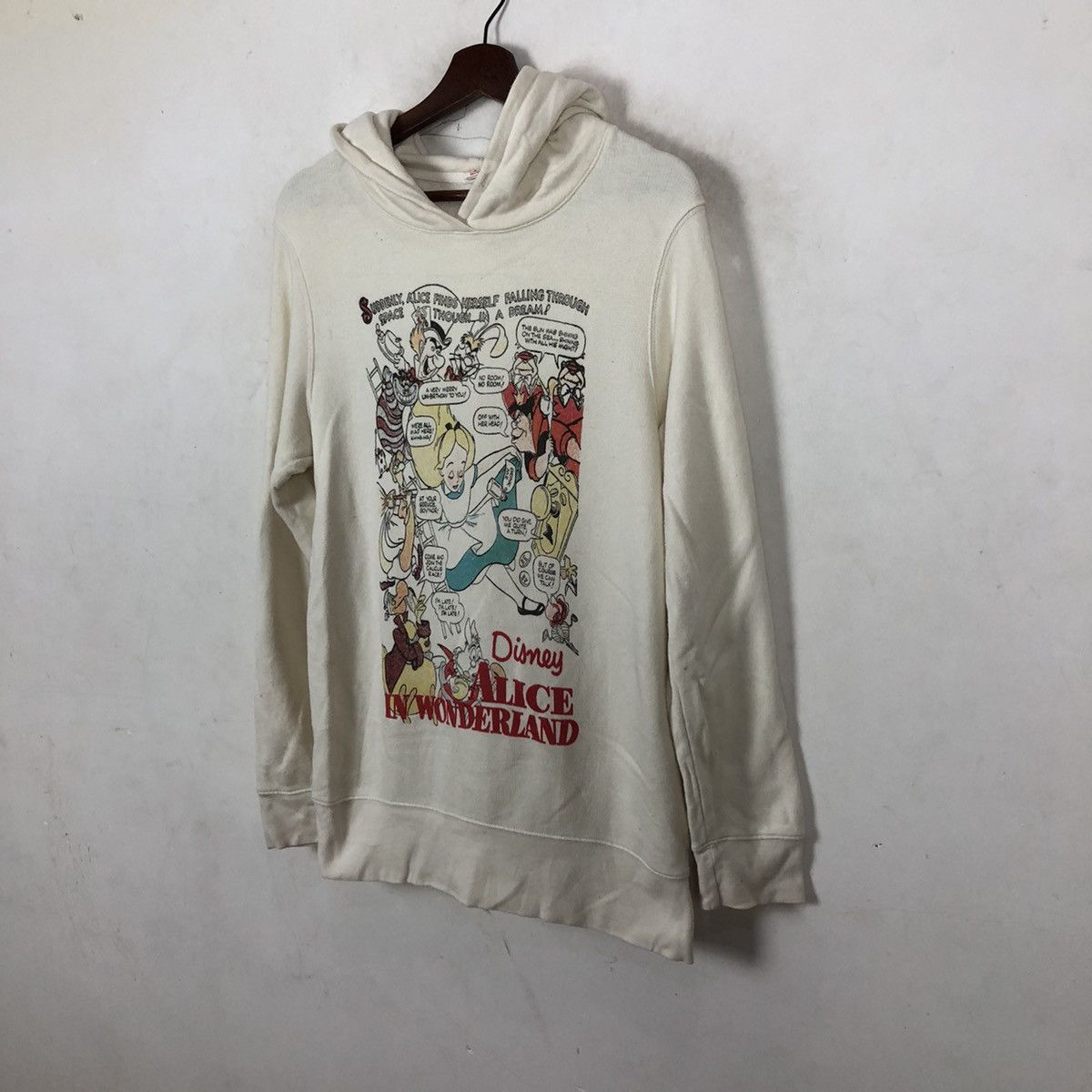 Cartoon Network ALICE IN WONDERLAND DISNEY BIG LOGO HOODIE Size US XL / EU 56 / 4 - 2 Thumbnail
