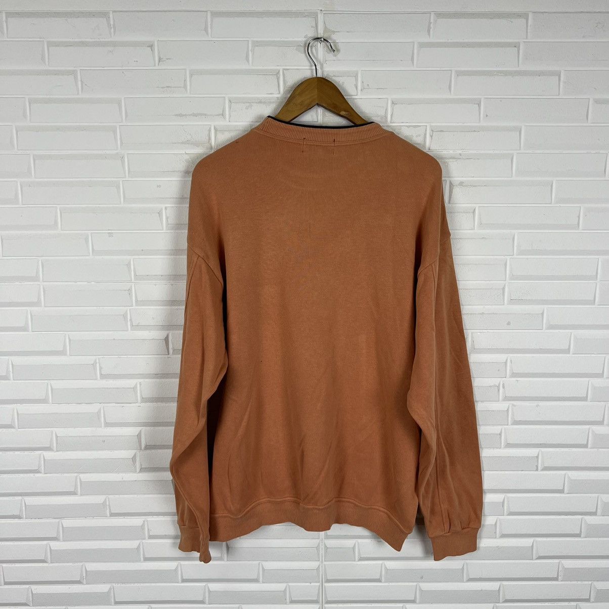Vintage VINTAGE CLAUDIO VALENTINO SPORTS CASUAL SWEATSHIRT BIG LOGO Size US L / EU 52-54 / 3 - 5 Thumbnail