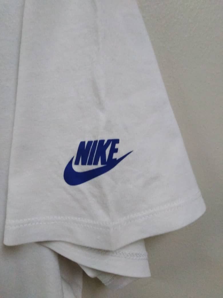 Nike Vintage Nike Airmax White T Shirt Size US XXL / EU 58 / 5 - 3 Thumbnail