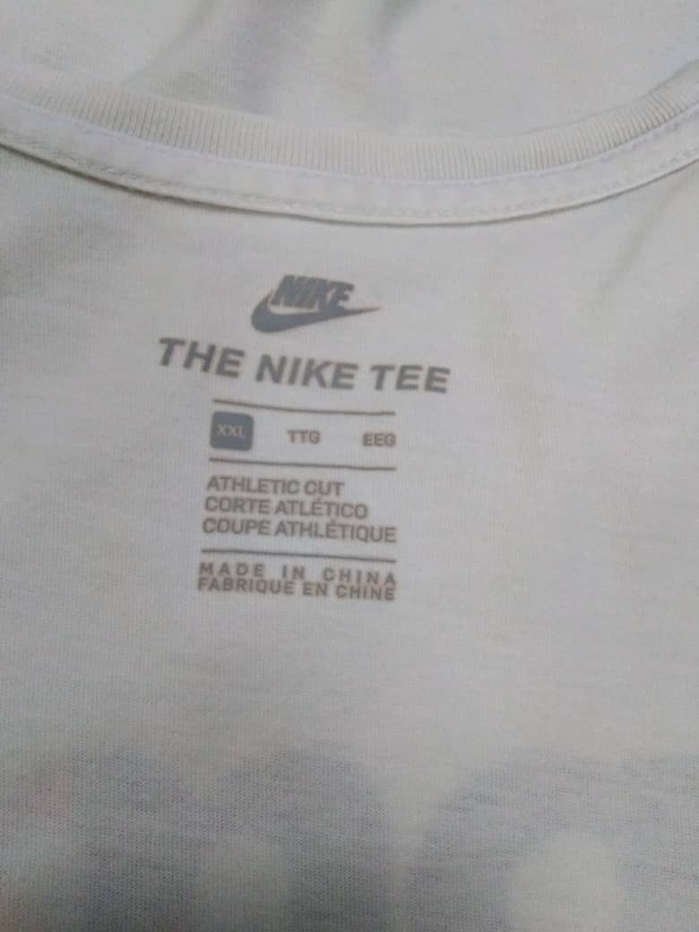 Nike Vintage Nike Airmax White T Shirt Size US XXL / EU 58 / 5 - 4 Thumbnail