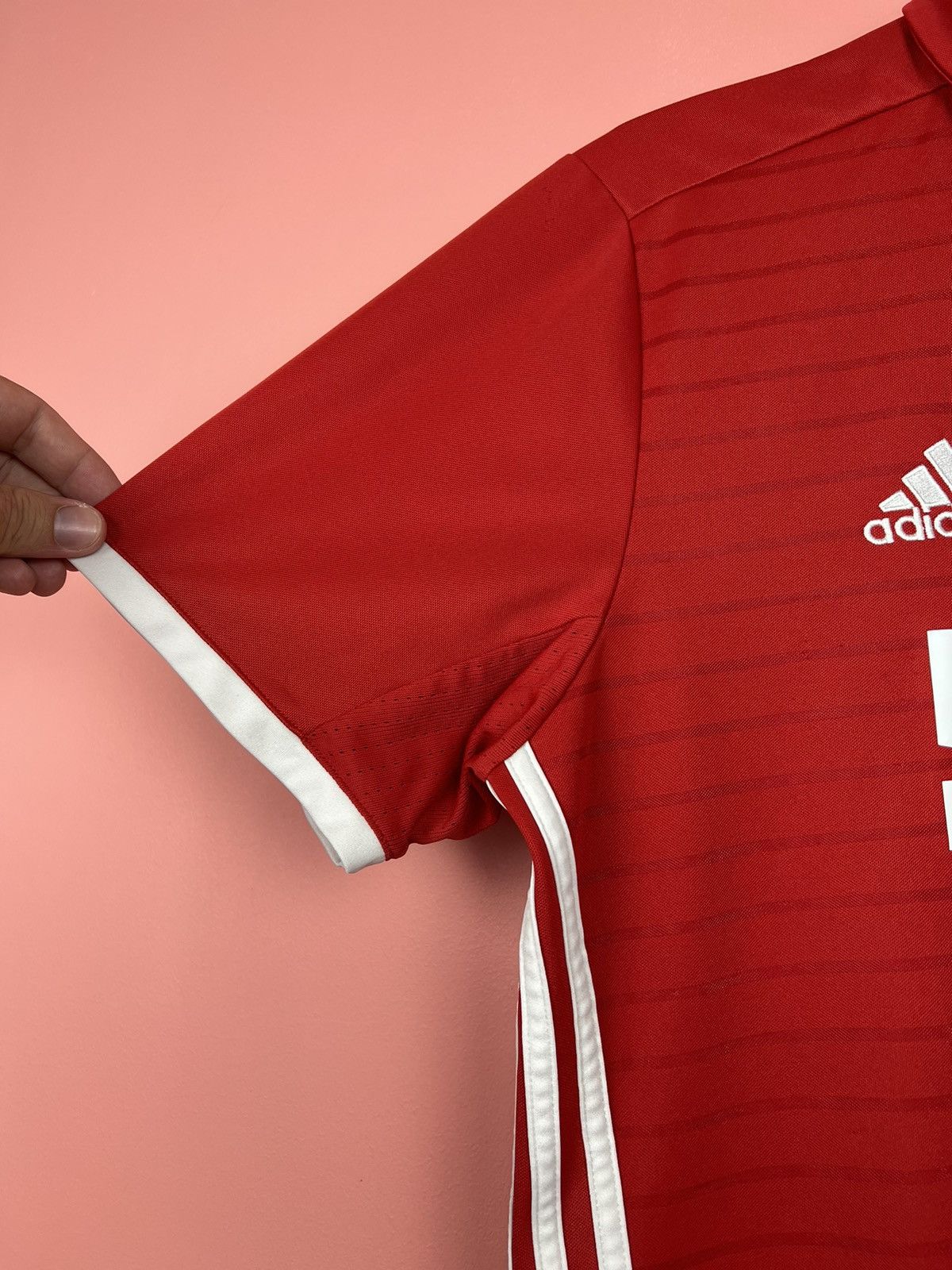 Adidas Adidas 2016 bayern munchen soccer jersey hype y2k Size US L / EU 52-54 / 3 - 5 Thumbnail