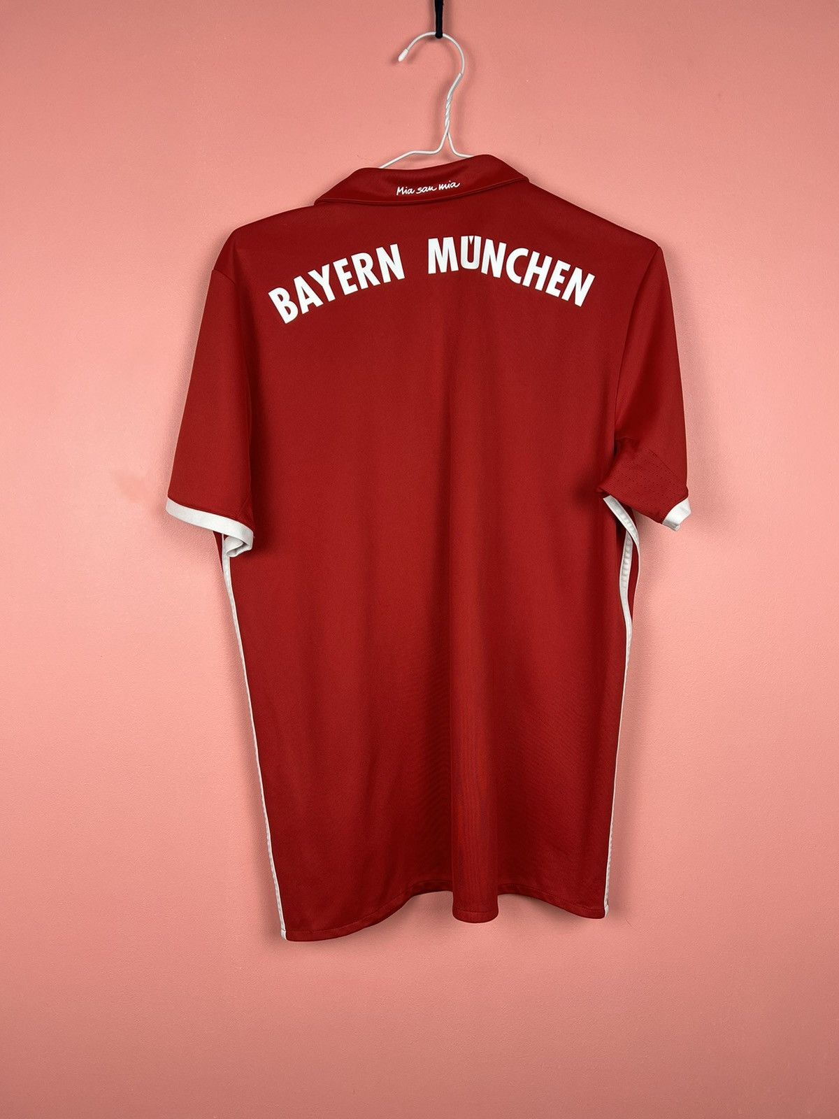 Adidas Adidas 2016 bayern munchen soccer jersey hype y2k Size US L / EU 52-54 / 3 - 9 Thumbnail