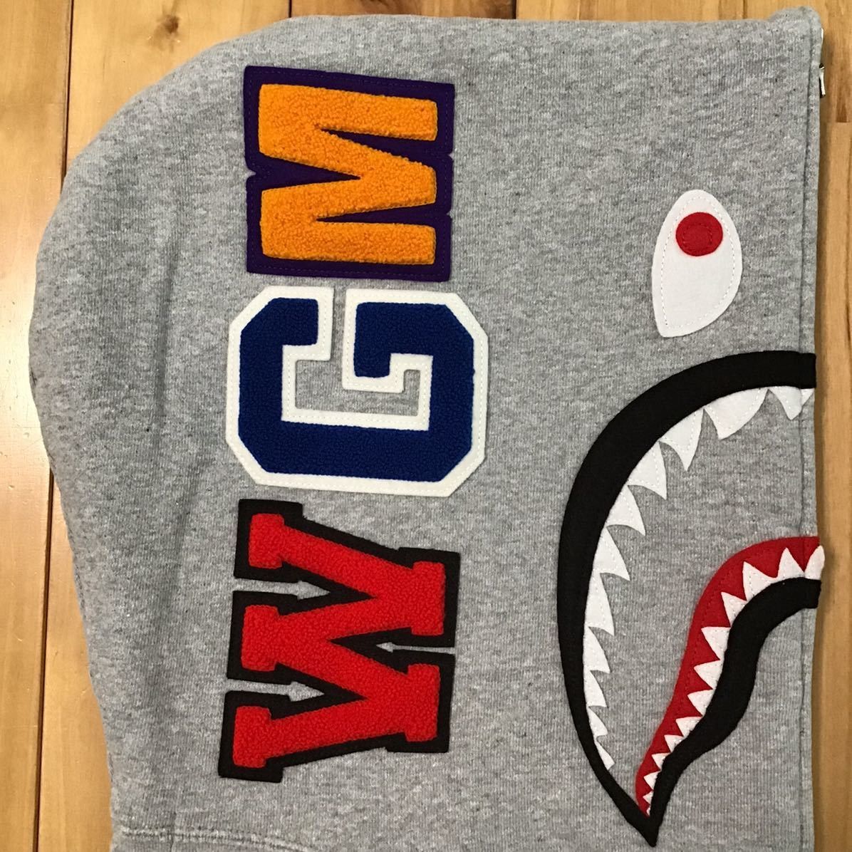Bape BAPE Shark full zip hoodie Gray x White Size US M / EU 48-50 / 2 - 3 Thumbnail