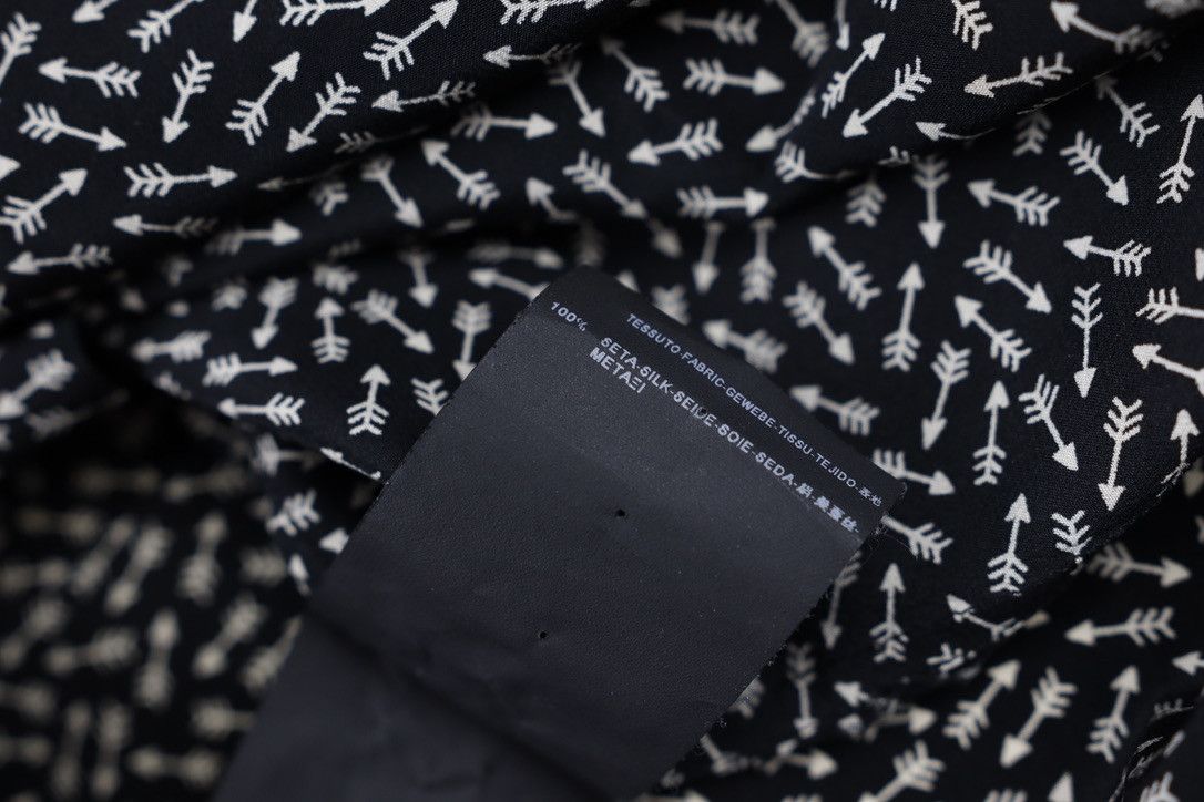 Hedi Slimane × Saint Laurent Paris FW15 Saint Laurent Silk Arrow Shirt Size US M / EU 48-50 / 2 - 11 Thumbnail