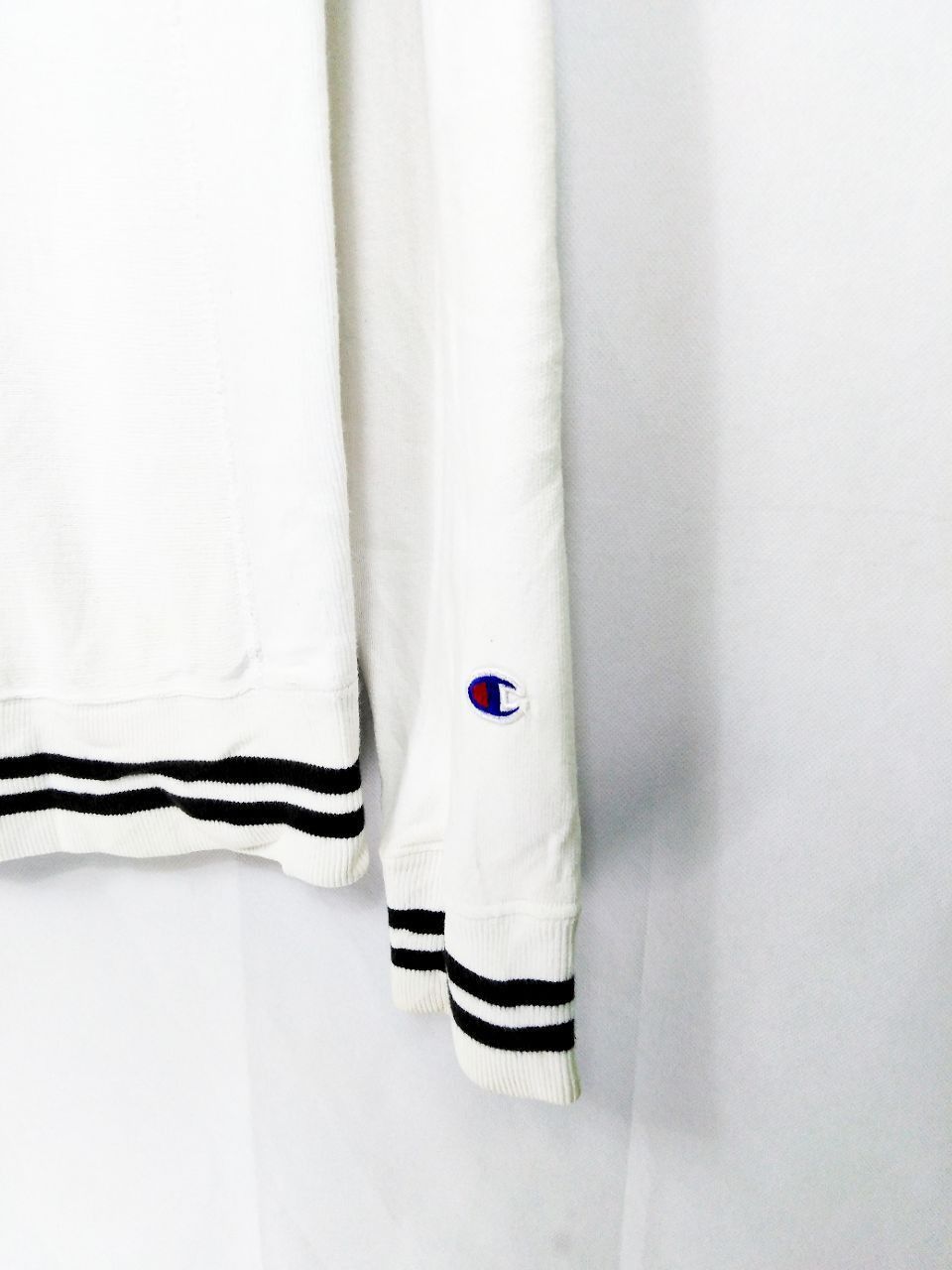 Champion × HARE COLLABORATION BETWEEN HARE x CHAMPION SMALL LOGO SWEATSHIRT Size US S / EU 44-46 / 1 - 4 Thumbnail