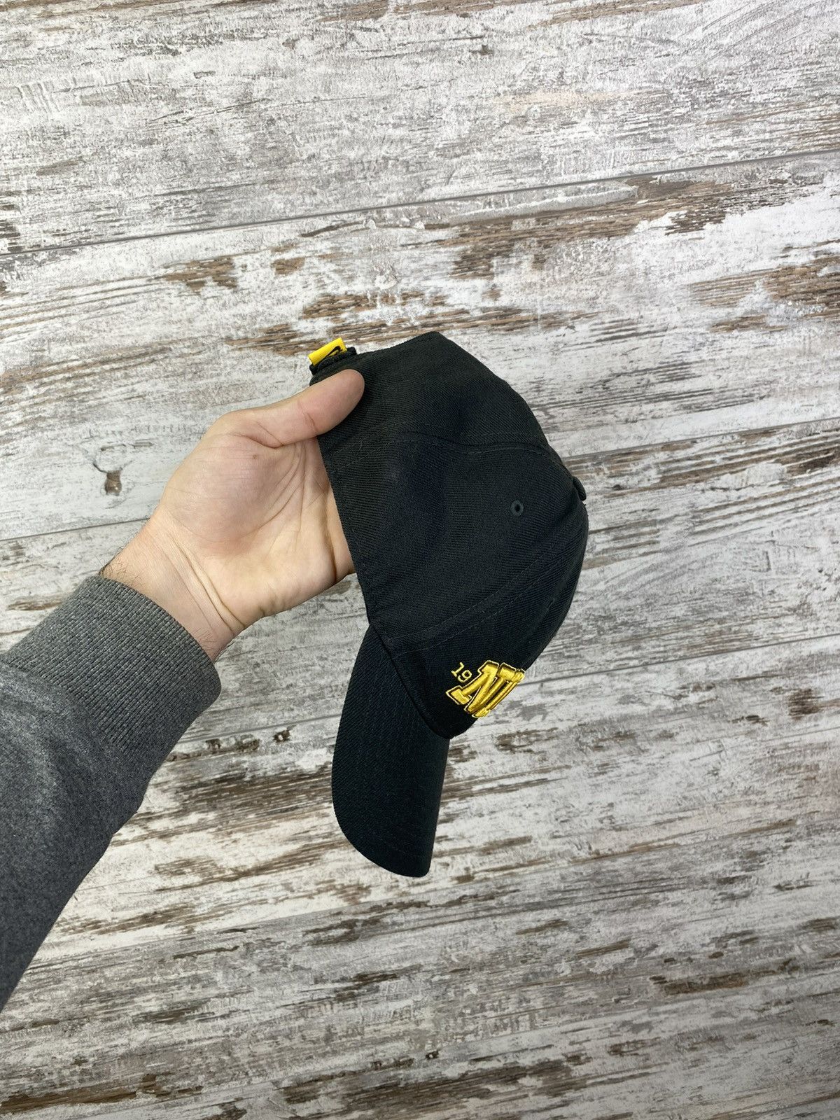 Nike × Vintage Mens Vintage Nike big logo cap hats streetwear rare y2k tn Size ONE SIZE - 4 Thumbnail