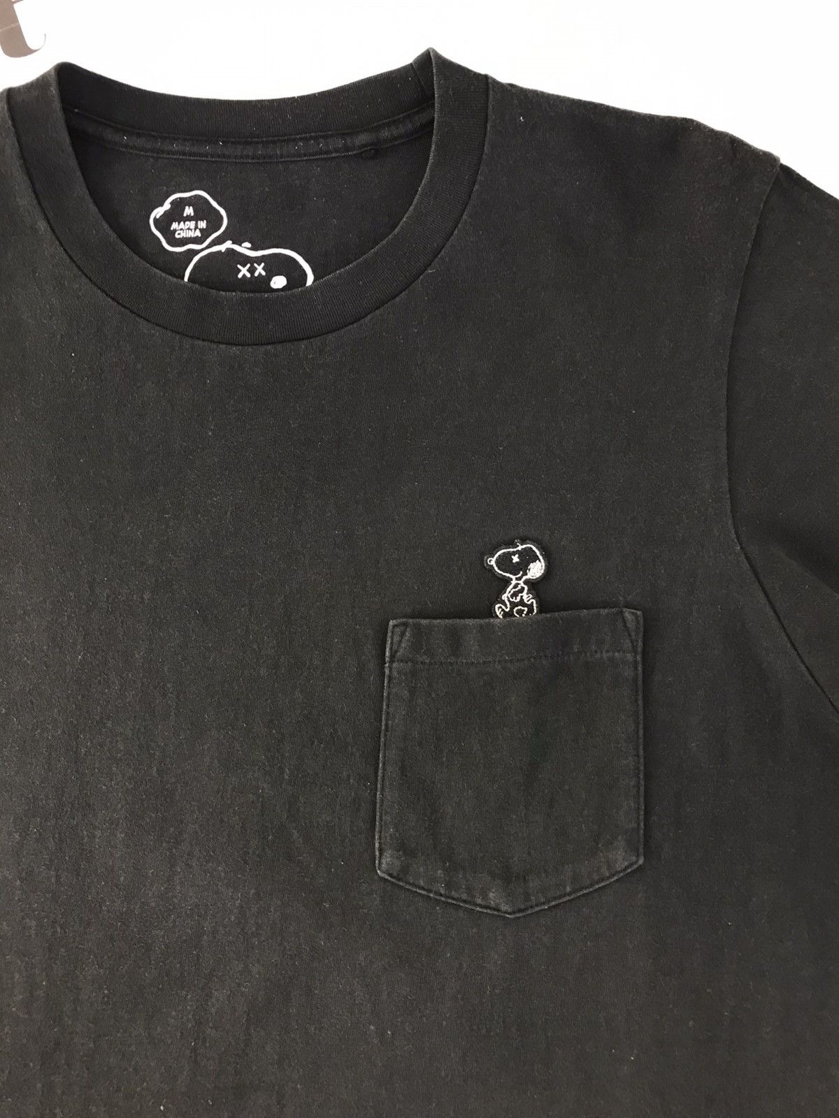 Peanuts Kaws Uniqlo Snoopy Shirt Faded Colour Tee Peanut Size US M / EU 48-50 / 2 - 4 Thumbnail