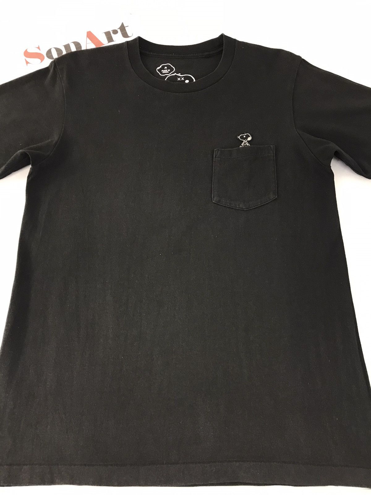 Peanuts Kaws Uniqlo Snoopy Shirt Faded Colour Tee Peanut Size US M / EU 48-50 / 2 - 3 Thumbnail
