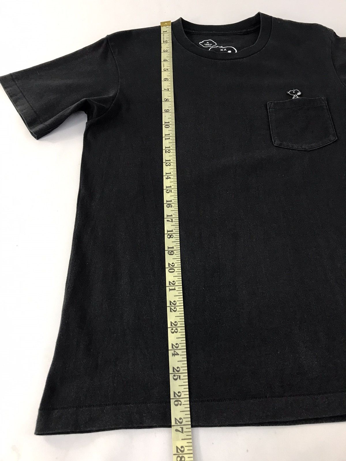 Peanuts Kaws Uniqlo Snoopy Shirt Faded Colour Tee Peanut Size US M / EU 48-50 / 2 - 11 Thumbnail