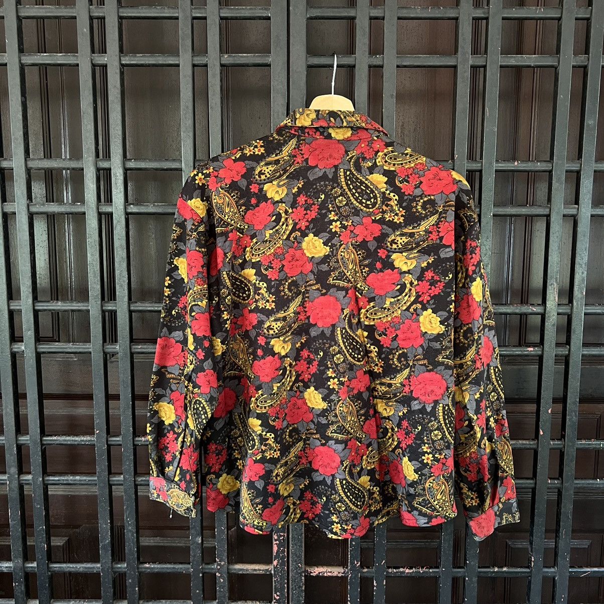 Japanese Brand RARE FULL PRINT FLOWER BUTTON JACKET Size US S / EU 44-46 / 1 - 6 Thumbnail