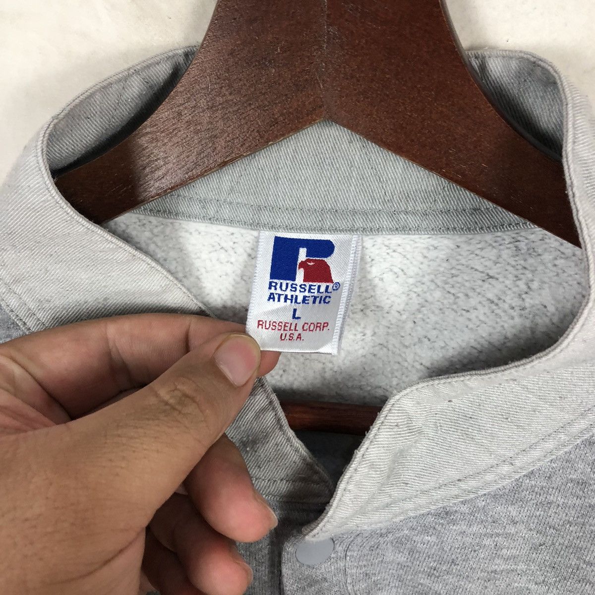 Russell Athletic VINTAGE RUSSELL ATHLETIC BUTTON SWEATSHIRT Size US L / EU 52-54 / 3 - 5 Thumbnail