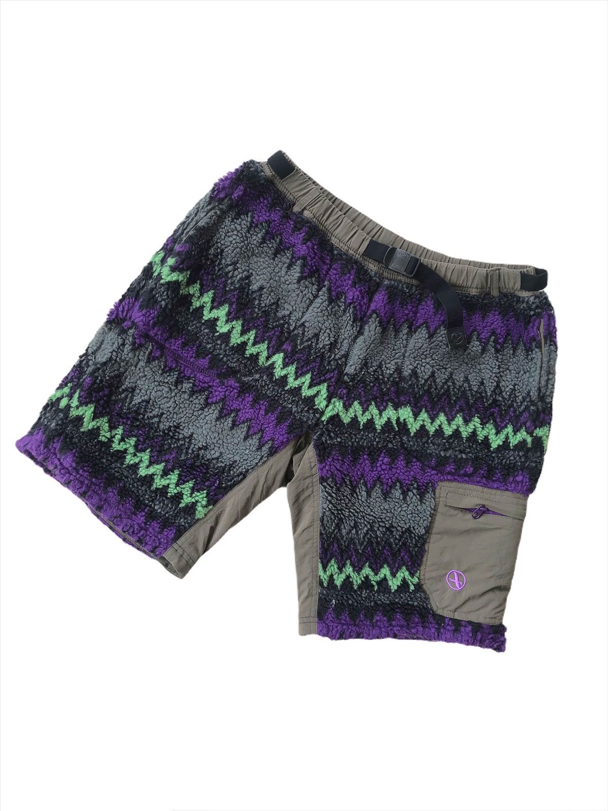 Aigle RARE🔥Aigle 🇯🇵 Navajo Aztec Color Fleece Shorts Size US 30 / EU 46 - 2 Thumbnail