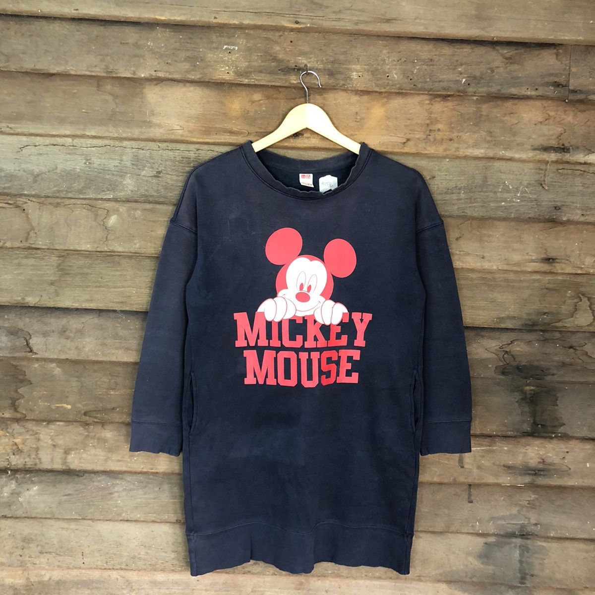 Disney × Mickey Mouse × Uniqlo Uniqlo X Mickey Mouse Dark Blue Sweatshirt #415B Size US M / EU 48-50 / 2 - 3 Thumbnail