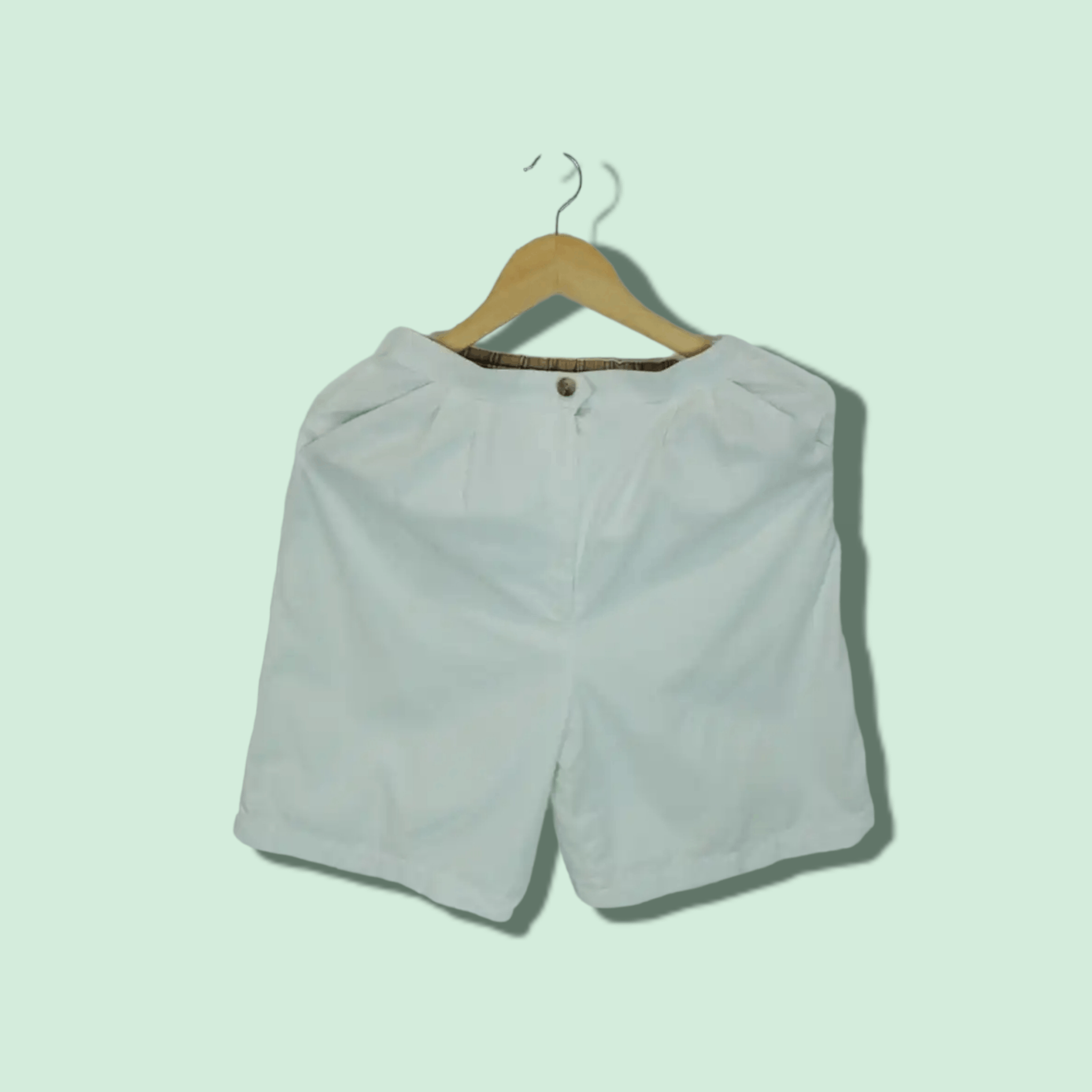 image of Vintage Burberry's Short Pant For Women in White (Size 26)