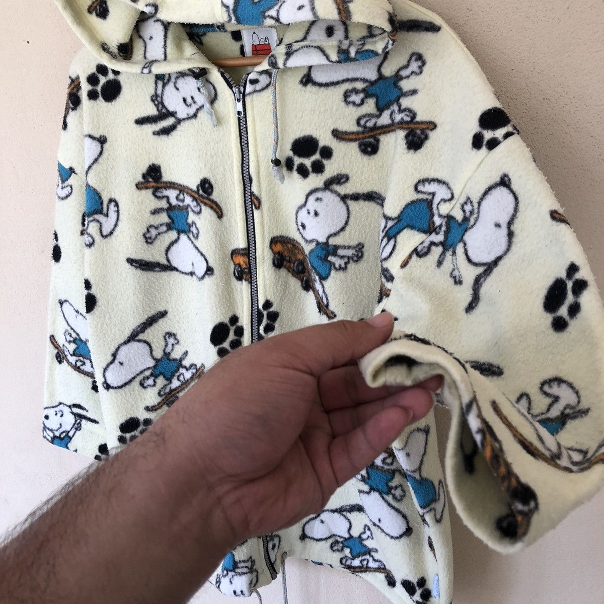Cartoon Network PEANUTS OVERPRINTS HOODIE Size US M / EU 48-50 / 2 - 5 Thumbnail