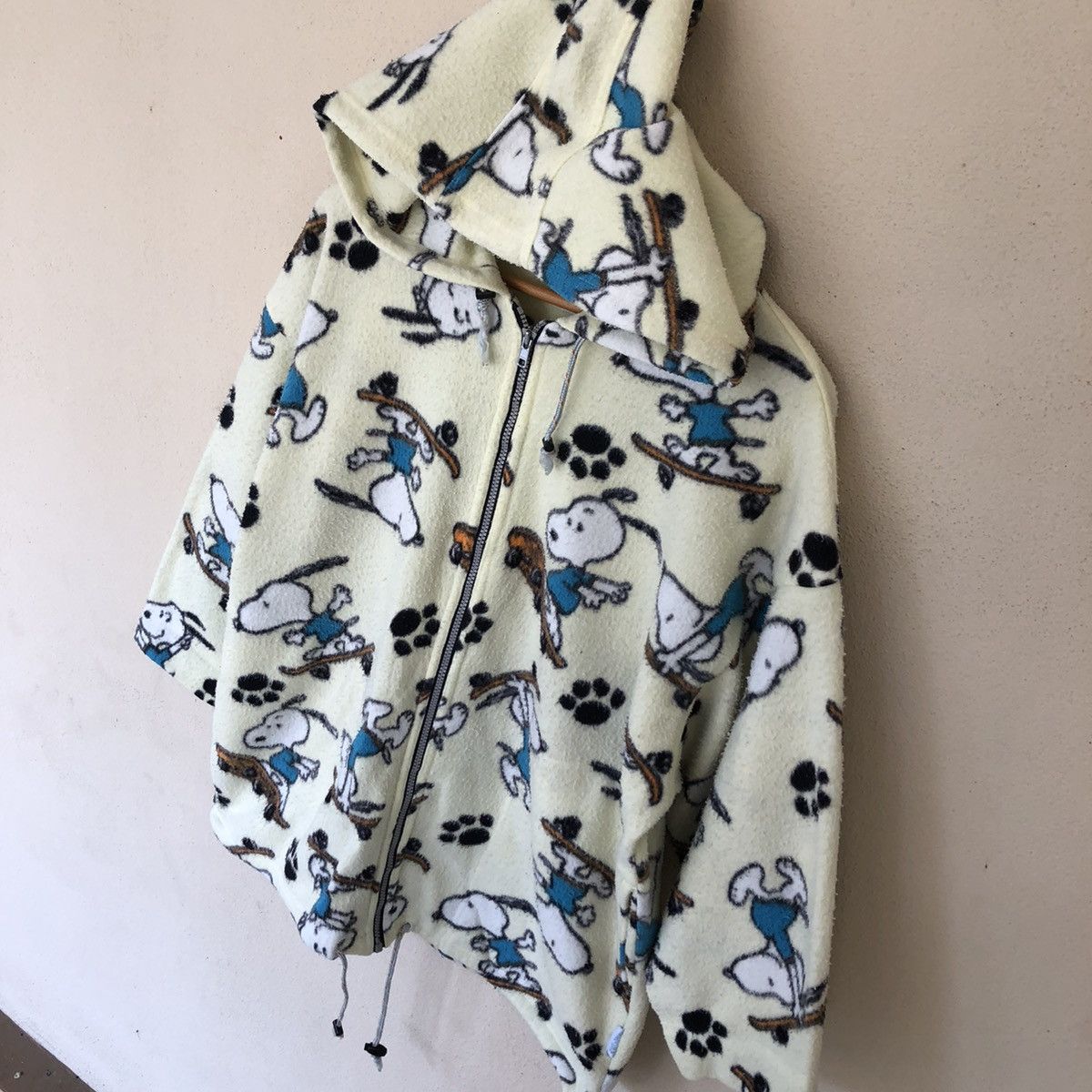 Cartoon Network PEANUTS OVERPRINTS HOODIE Size US M / EU 48-50 / 2 - 4 Thumbnail