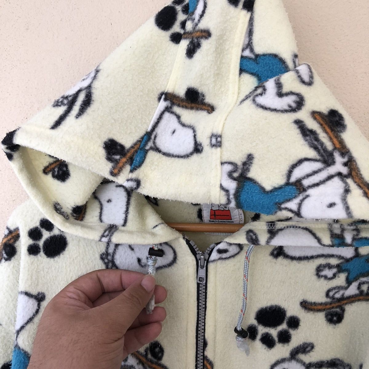 Cartoon Network PEANUTS OVERPRINTS HOODIE Size US M / EU 48-50 / 2 - 6 Thumbnail