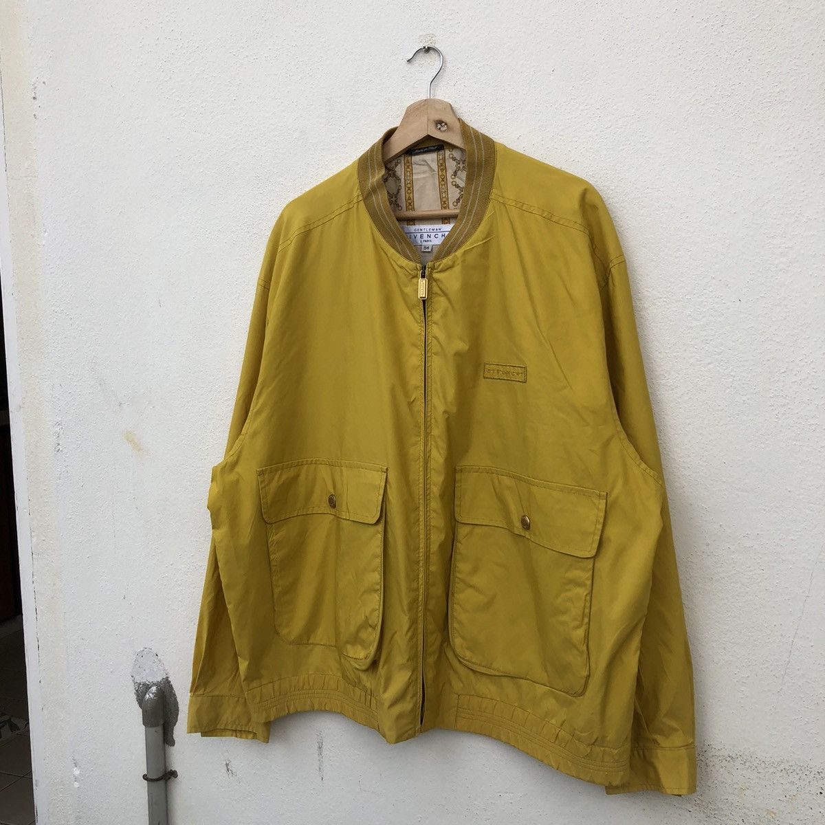 Givenchy GENTLEMAN GIVENCHY PARIS MADE IN ITALY BOMBER JACKET Size US L / EU 52-54 / 3 - 5 Thumbnail