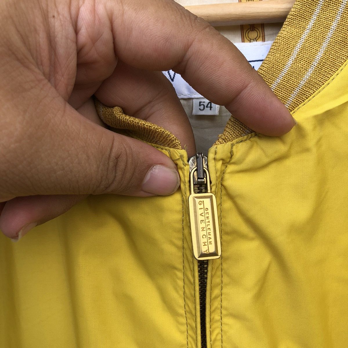 Givenchy GENTLEMAN GIVENCHY PARIS MADE IN ITALY BOMBER JACKET Size US L / EU 52-54 / 3 - 10 Thumbnail