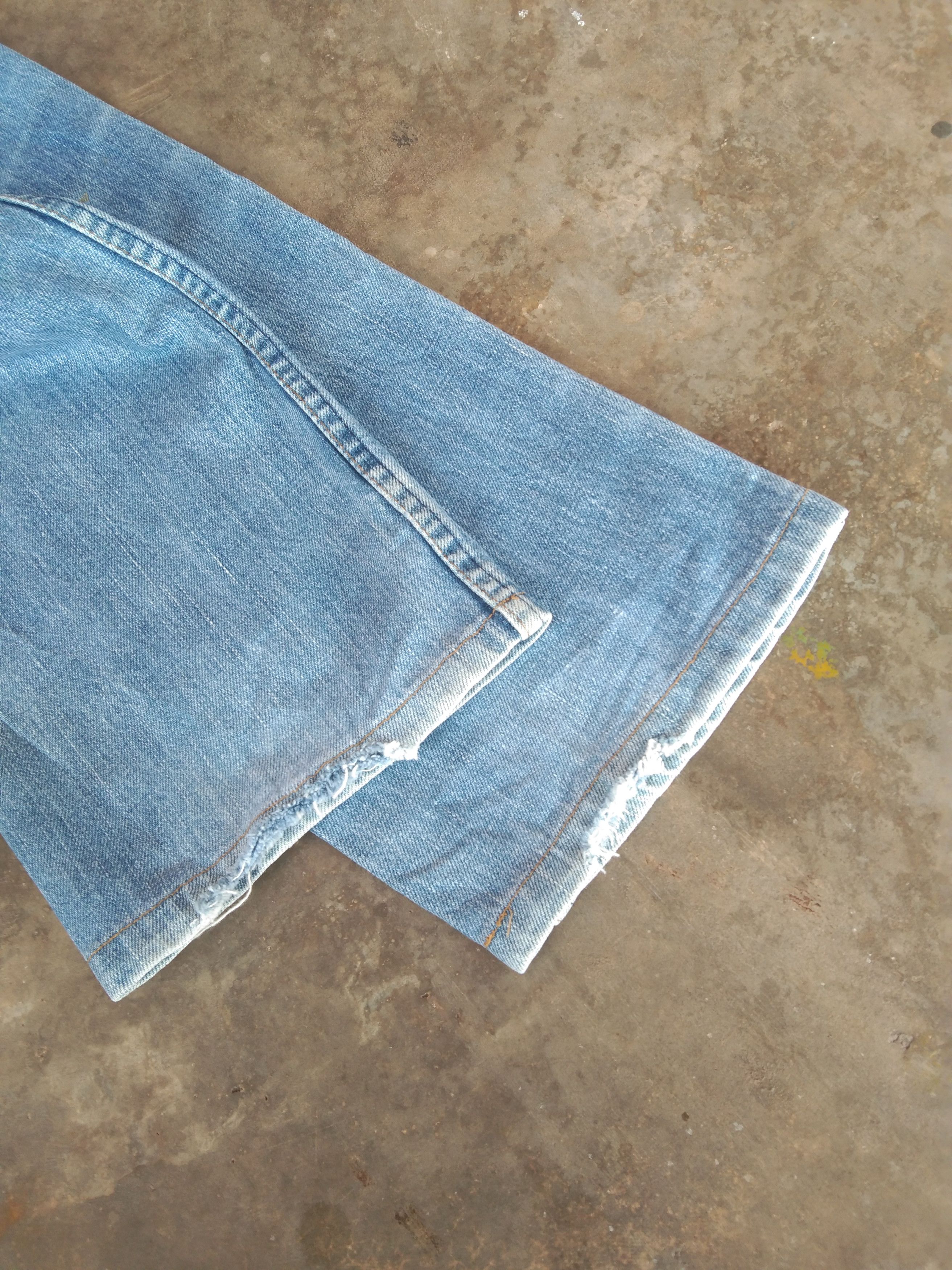 Jean × Levi's × Vintage 90s Vintage Levis Jeans 509 Light Wash Straight Leg Denim Size US 27 - 3 Thumbnail