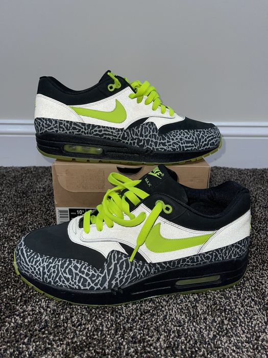 Air max outlet 1 clark kent