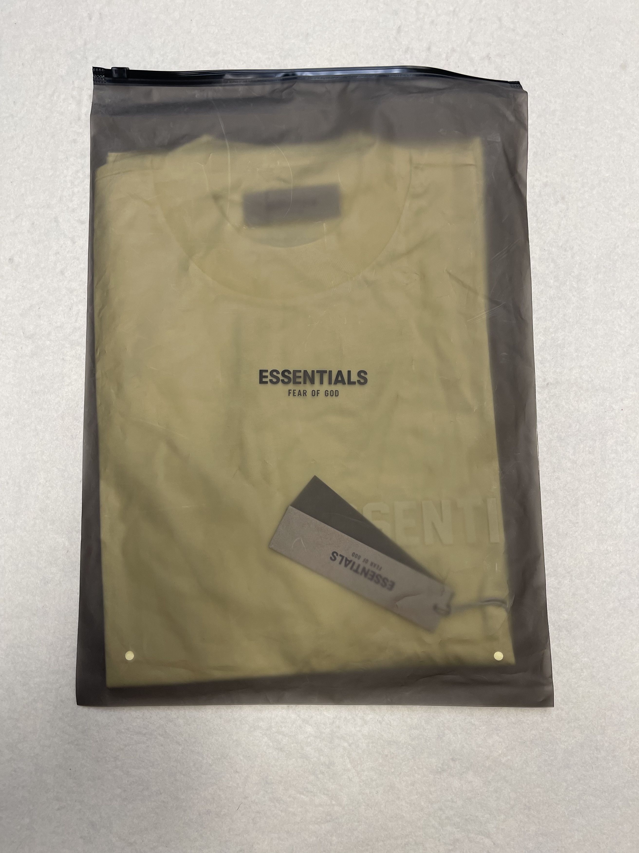 Fear of God Fear of God Essentials T-shirt Color Canary Sz S Size US S / EU 44-46 / 1 - 5 Thumbnail