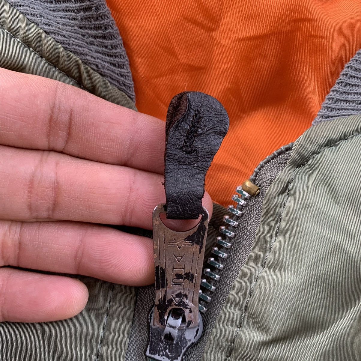 Alpha Industries Alpha Industries reversible vintage bomber military style Size US L / EU 52-54 / 3 - 6 Thumbnail
