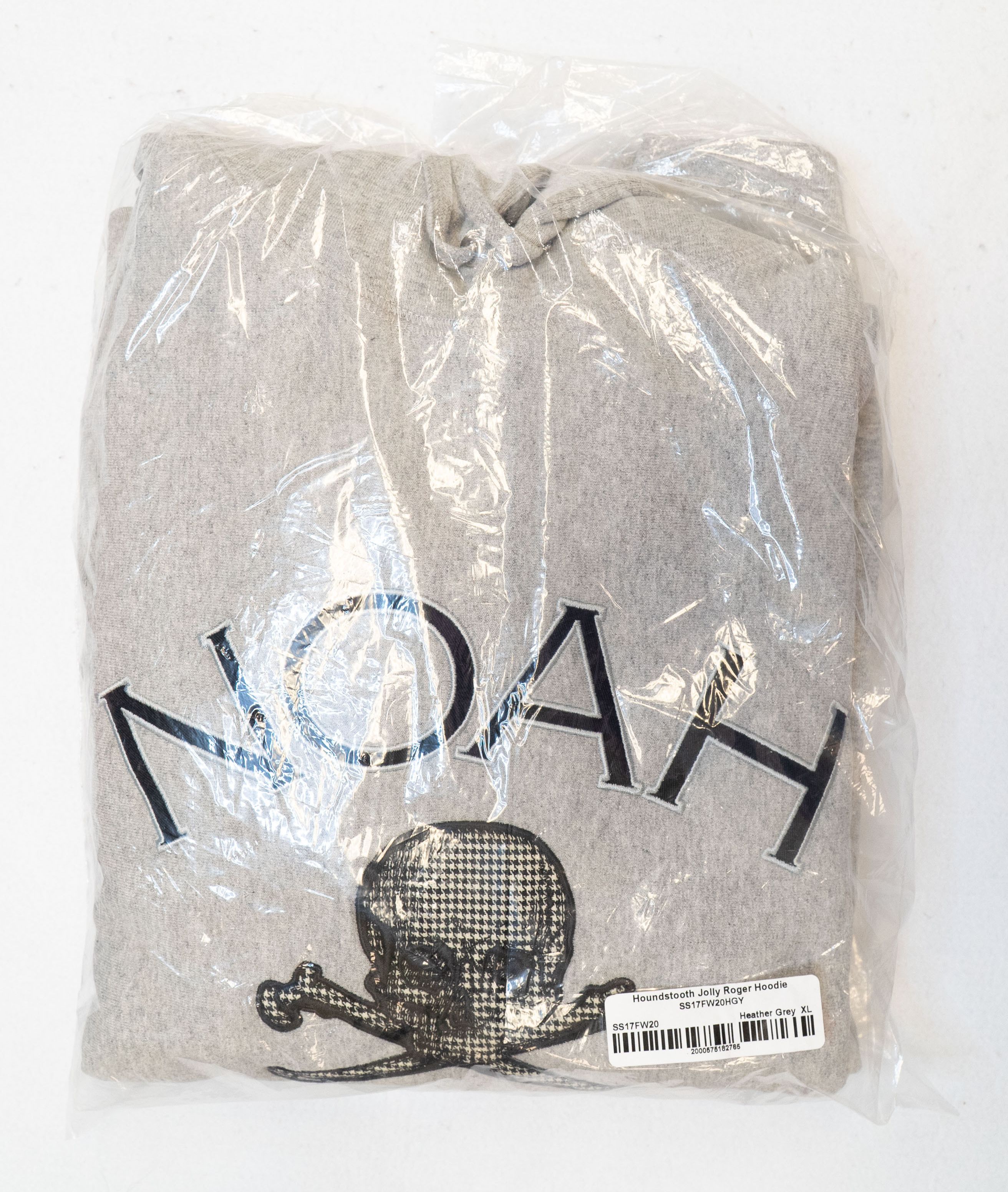 Noah Noah Houndstooth Jolly Roger Hoodie Heather Grey Sz XL Size US XL / EU 56 / 4 - 2 Thumbnail