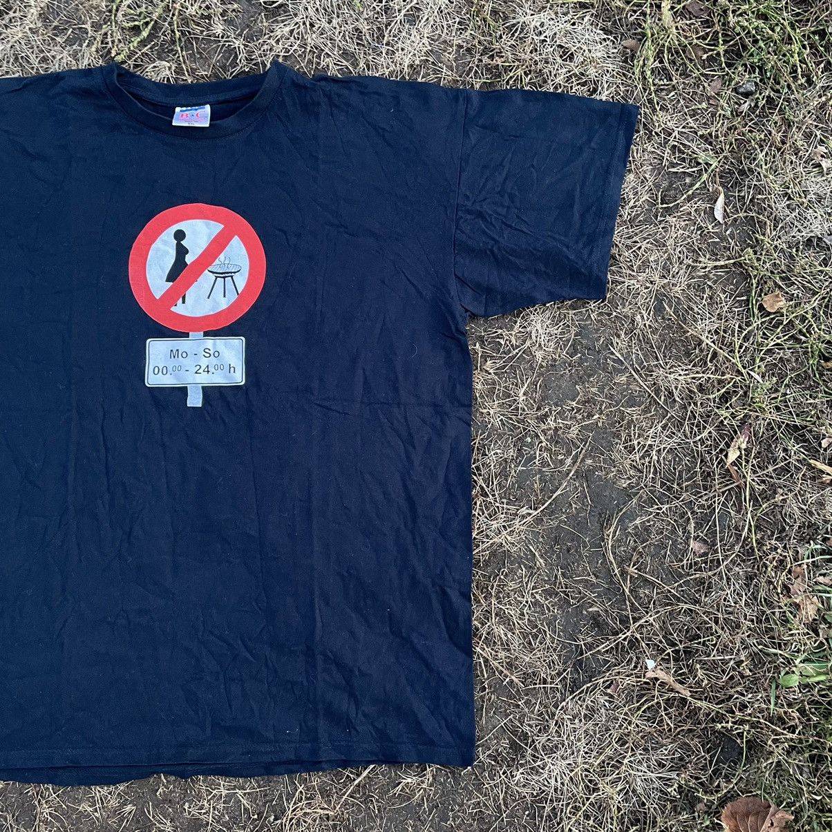 Vintage Vintage 90s Graphic Tee Barbecue Girl Humor Streetwear XXL Size US XXL / EU 58 / 5 - 2 Thumbnail