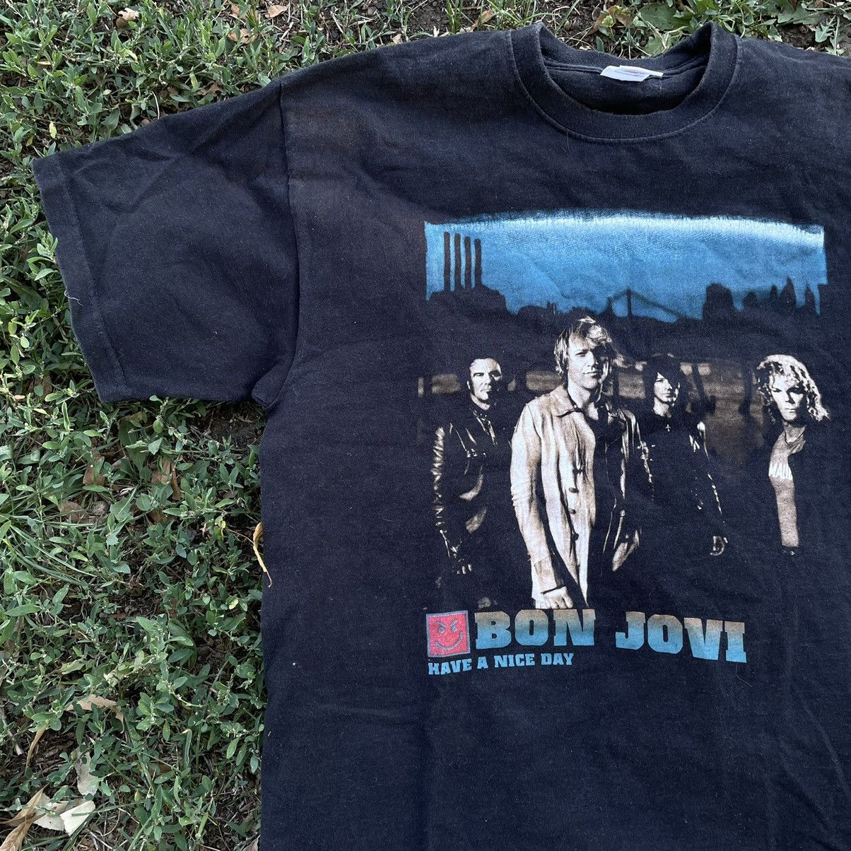 Vintage Vintage Y2K Tee Bon Jovi Face Band Rock M Size US M / EU 48-50 / 2 - 2 Thumbnail