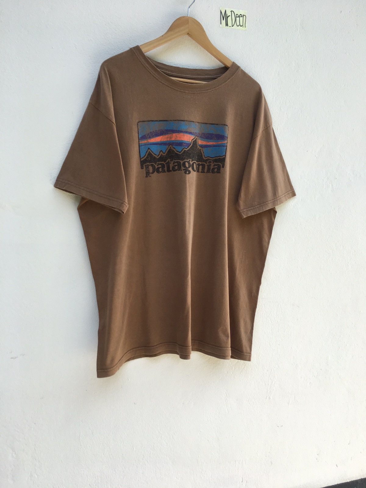 Patagonia Vintage Patagonia Tshirt Spell Out Size US XXL / EU 58 / 5 - 2 Thumbnail