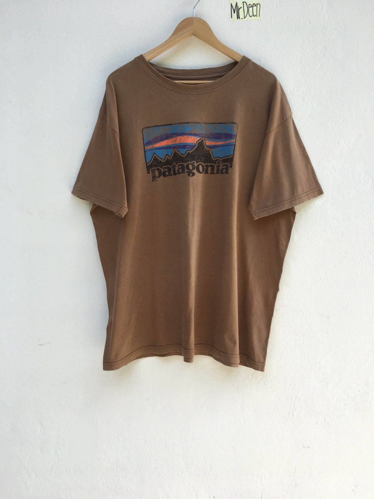 Patagonia Vintage Patagonia Tshirt Spell Out Size US XXL / EU 58 / 5 - 1 Thumbnail