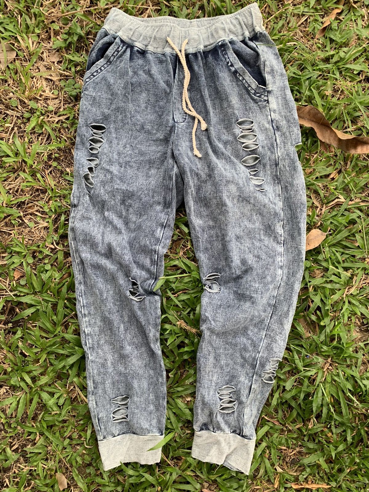 image of Distressed Joggerpants Design Style in Blue, Men's (Size 26)