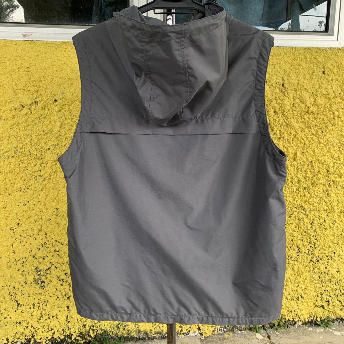 Japanese Brand × Uniqlo Uniqlo tank top zipper hoodie Size US L / EU 52-54 / 3 - 2 Thumbnail