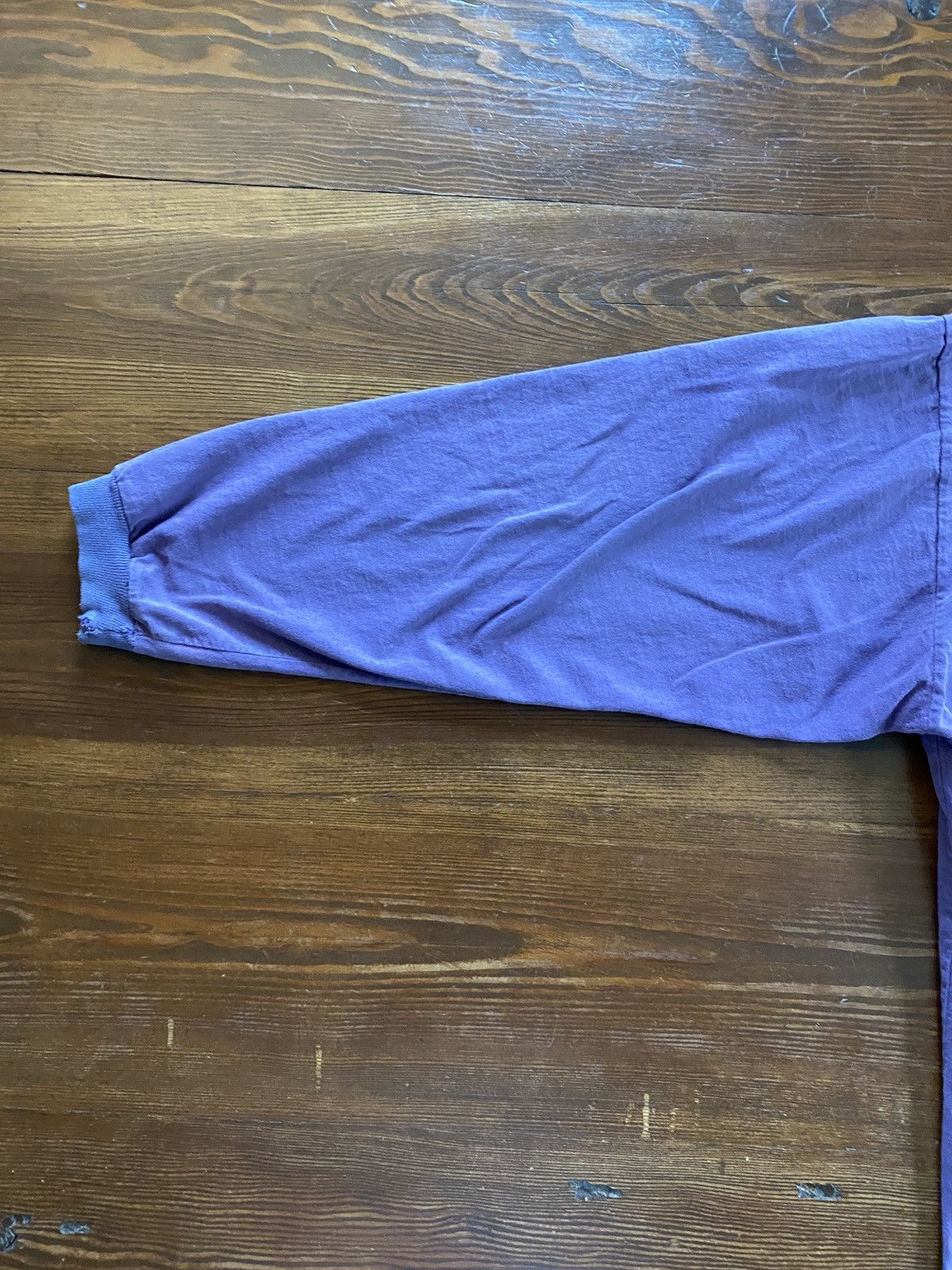 Vintage Vintage 80’s Ferruche Distressed Purple Hoodie Tee Size US XL / EU 56 / 4 - 23 Thumbnail