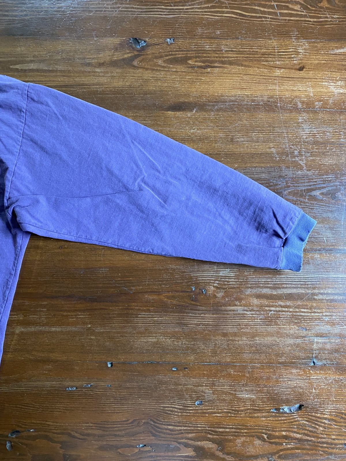 Vintage Vintage 80’s Ferruche Distressed Purple Hoodie Tee Size US XL / EU 56 / 4 - 15 Thumbnail