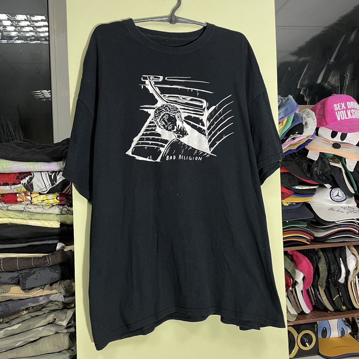 Vintage Vintage Y2K Graphic Tee Band Art Punk Streetwear Cropped XXL Size US XXL / EU 58 / 5 - 4 Thumbnail