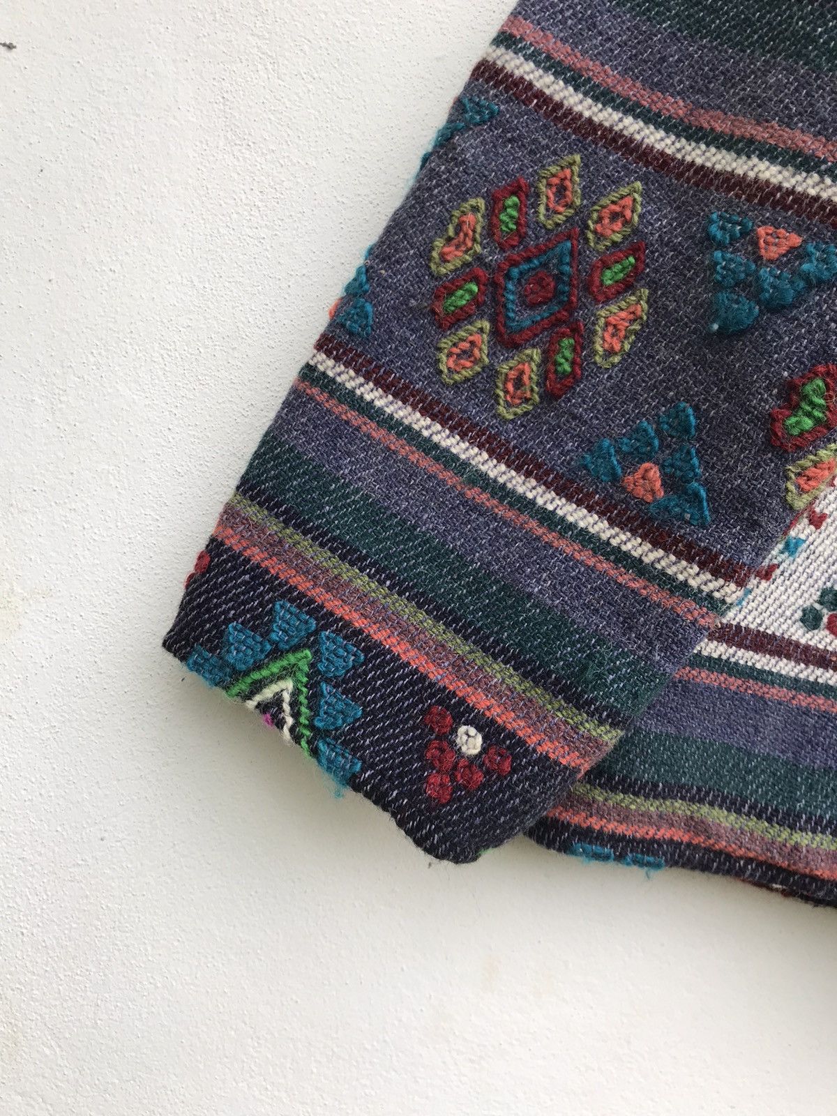 Art Comes First × Japanese Brand Customs Made Navajo Aztec Native Art Tweed Jacket Size US M / EU 48-50 / 2 - 14 Thumbnail
