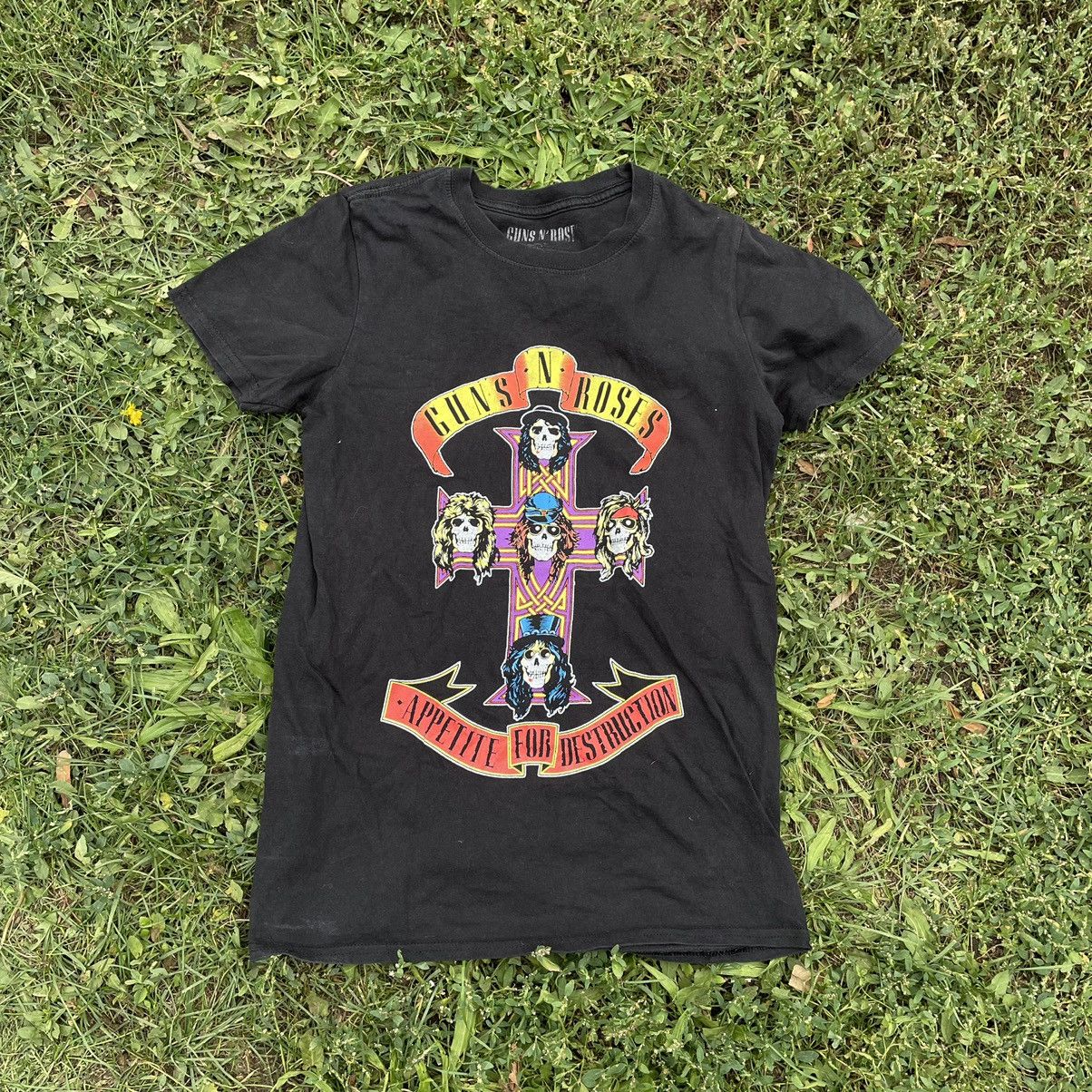 Vintage Vintage Y2K Guns N Roses Graphic Tee Band Punk Streetwear S Size US S / EU 44-46 / 1 - 1 Thumbnail