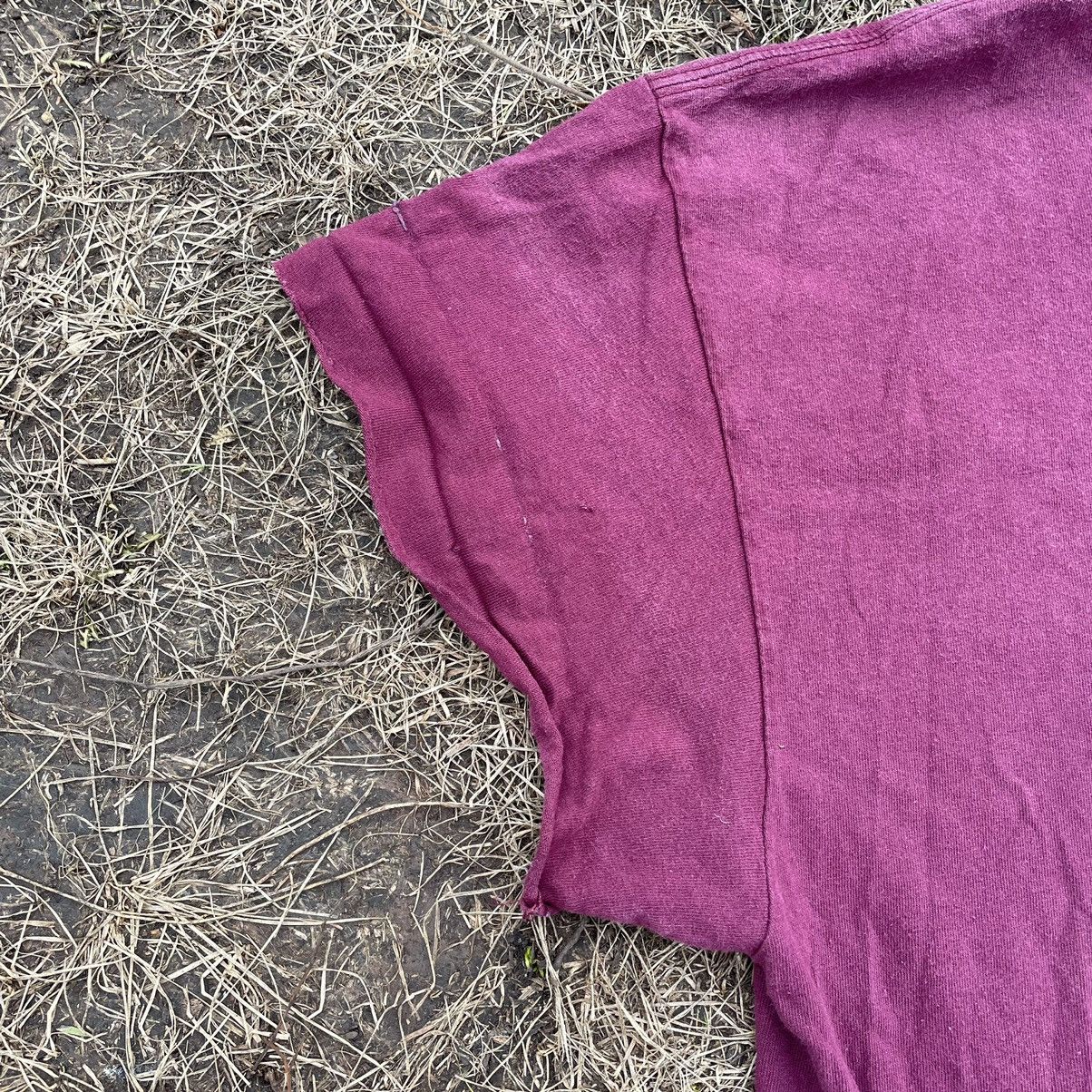 Vintage Vintage 90s Ramones Graphic Band Tee Faded Purple Grunge L Size US L / EU 52-54 / 3 - 6 Thumbnail