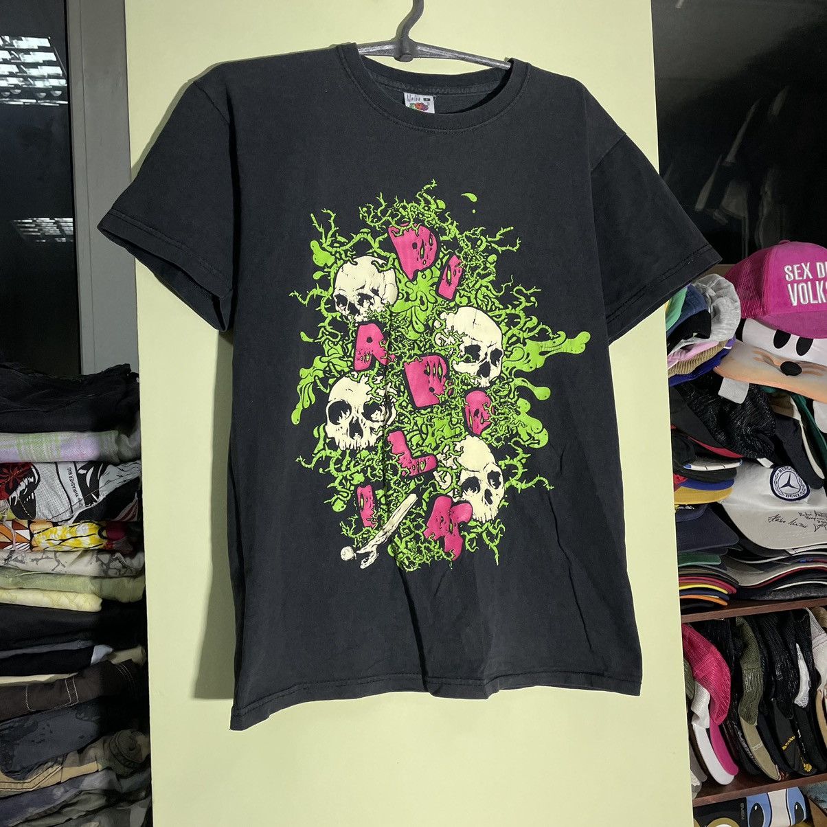 Vintage Y2K Skull Floral Graphic Tee Dark Goth Streetwear Grunge S Size US S / EU 44-46 / 1 - 2 Thumbnail