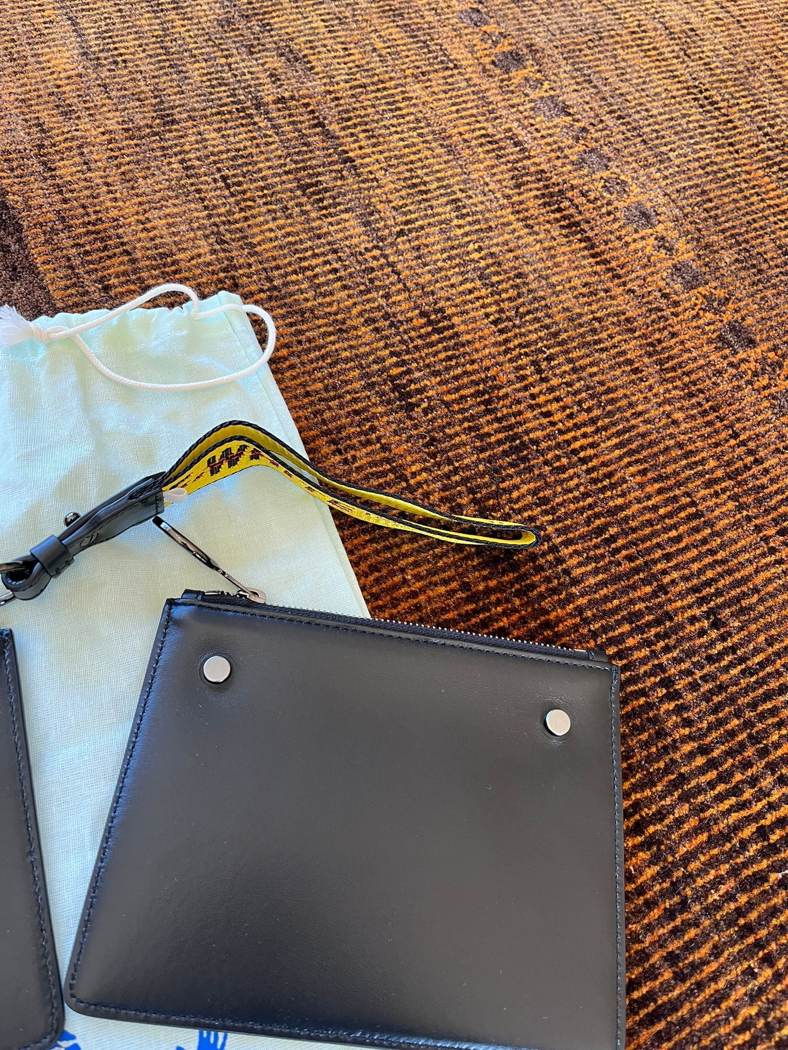 Off-White Button Pouch Bag in Black Size ONE SIZE - 4 Thumbnail
