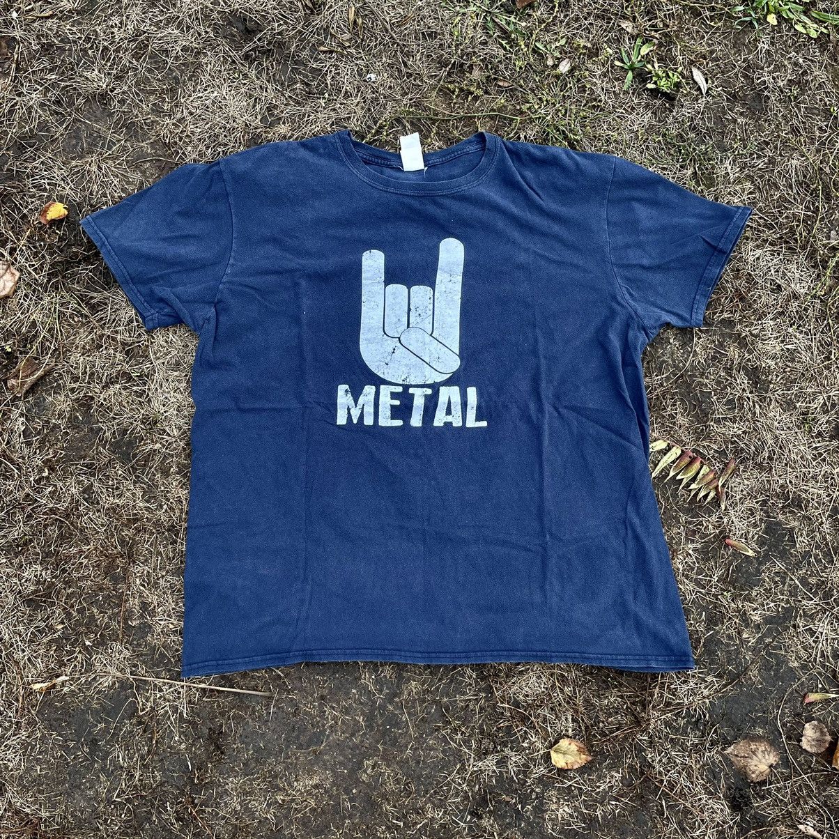 Vintage Vintage Y2K Metal Fingers Graphic Tee Streetwear Slim Boxy L Size US L / EU 52-54 / 3 - 1 Thumbnail