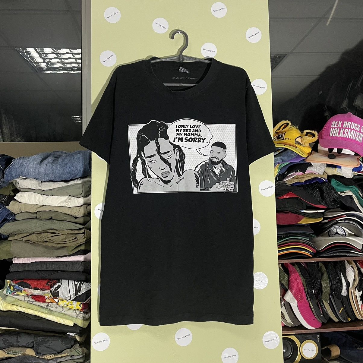 Vintage T-Shirt I Only Love My Bed And My Momma I'm Sorry Vintage T-Shirt I Only Love My Bed And My Momma I'm Sorry