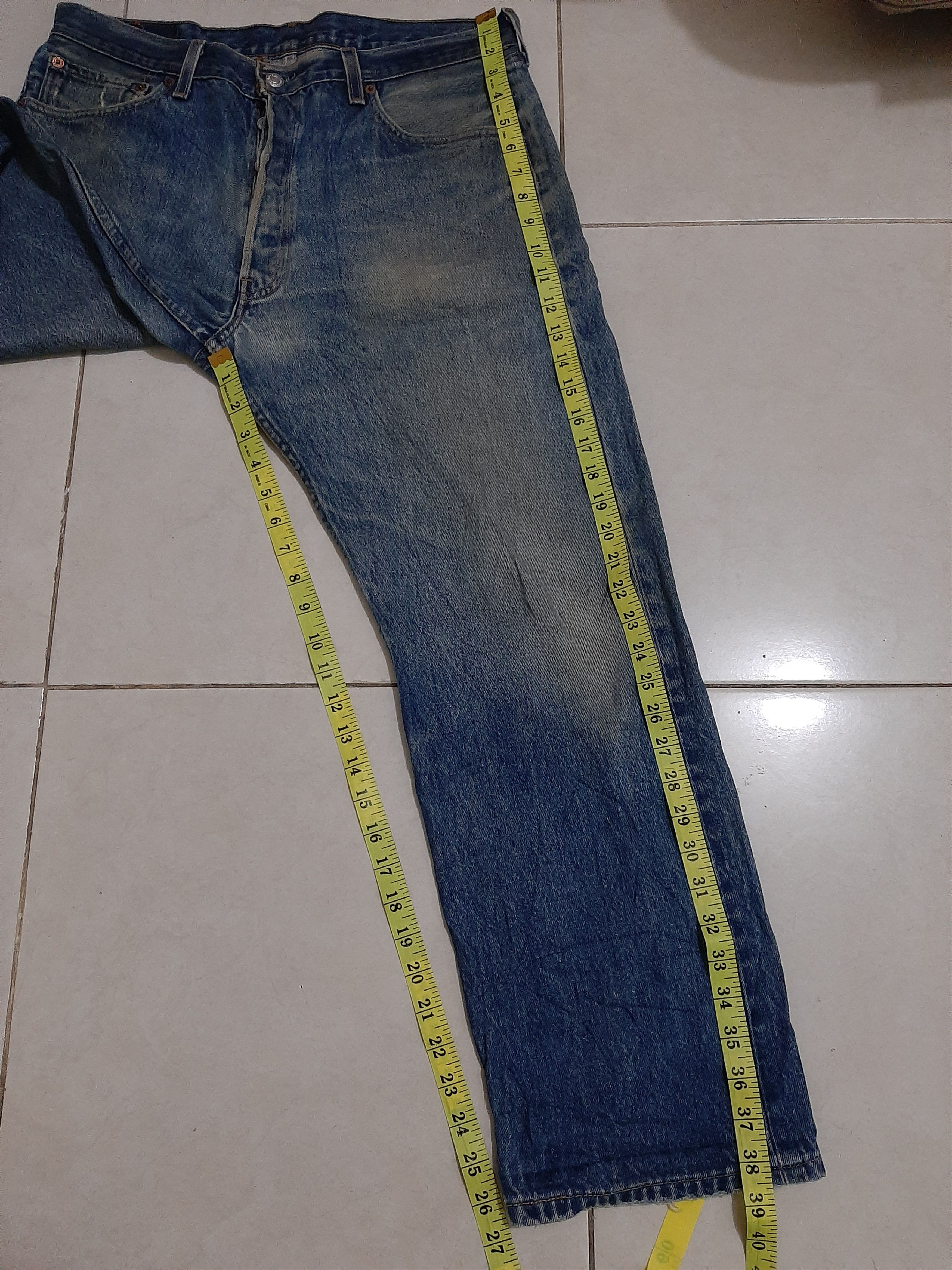 Levi's × Vintage VTG 2002 LEVI'S 501xx DISTRESSED DENIM U.S.A Size US 34 / EU 50 - 13 Thumbnail
