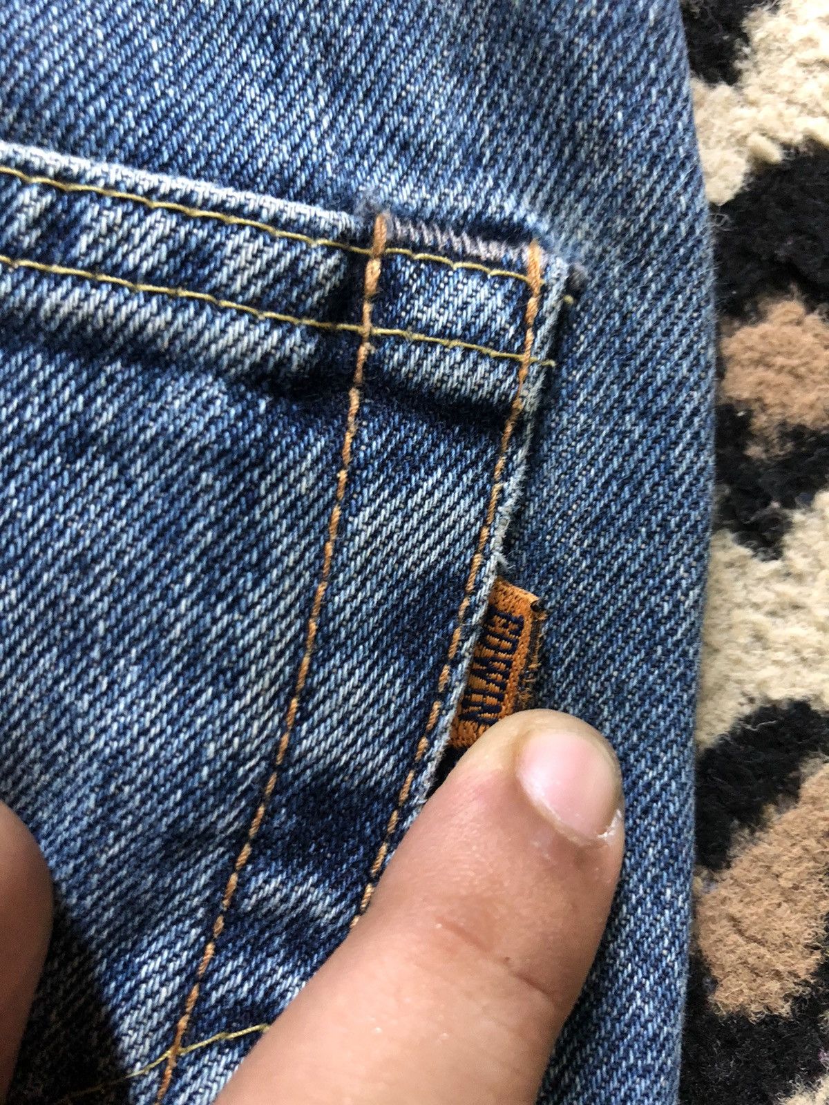 Edwin × Vintage VINTAGE SELVEDGE EDWIN 505x BLUE WASH DISTRESSED DENIM Size US 31 - 12 Thumbnail