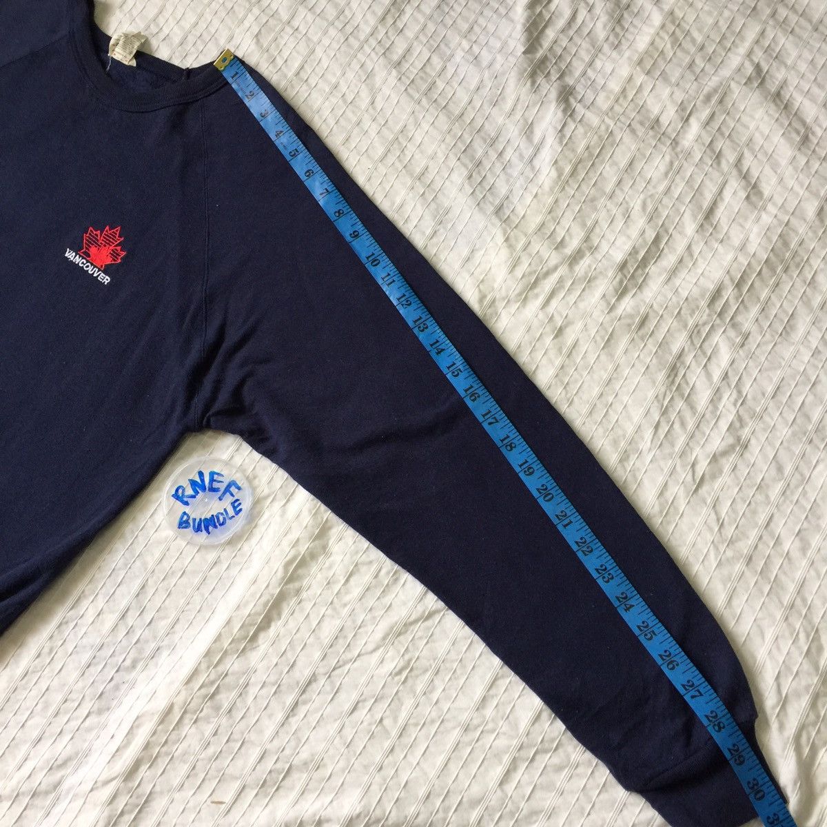 Vintage Vancouver small embroidered sweatshirt made in Canada Size US L / EU 52-54 / 3 - 14 Thumbnail